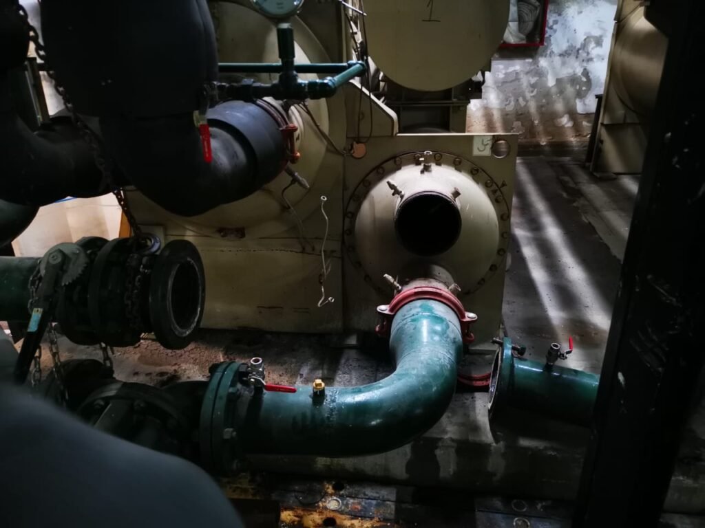 Mantenimiento chiller 2 Planta de tratamiento de agua y reparación de chiller
