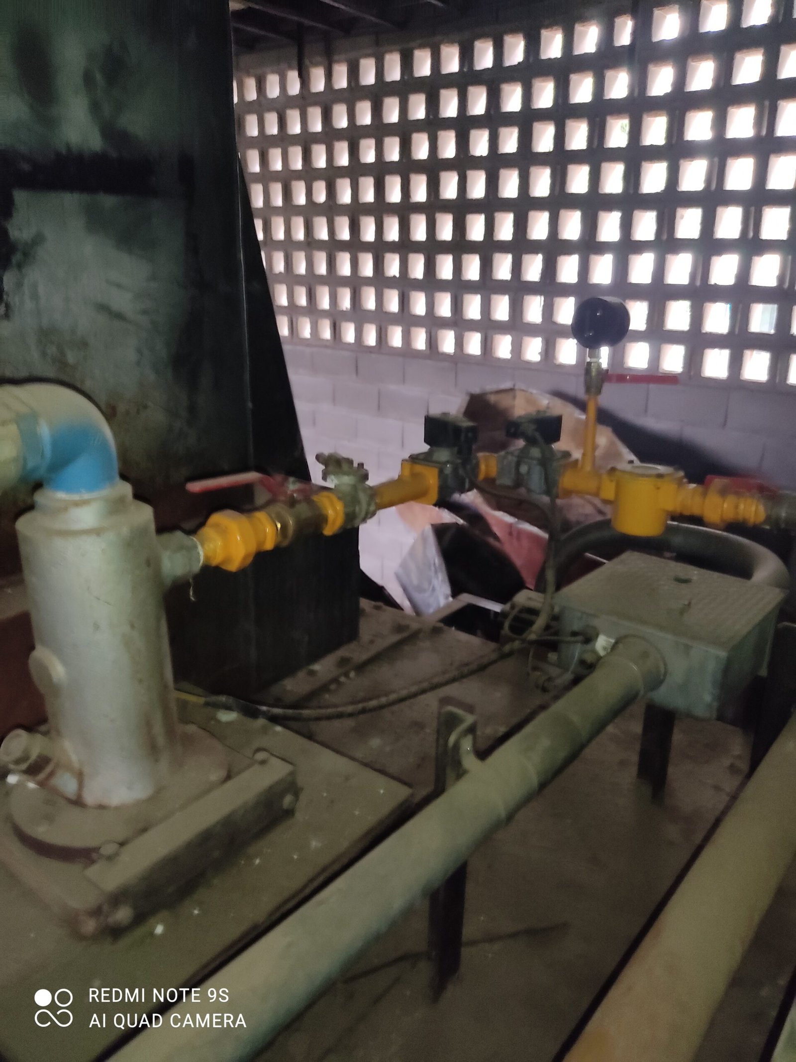 Reparacion horno crematorio 2 2 scaled Planta de tratamiento de agua y reparación de chiller