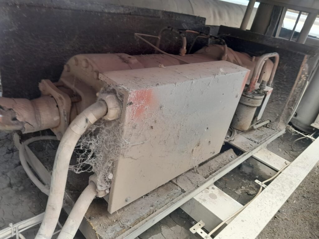 suciedad mtto aeropuerto rosario refrigeracion climatizacion chiller 3 Planta de tratamiento de agua y reparación de chiller