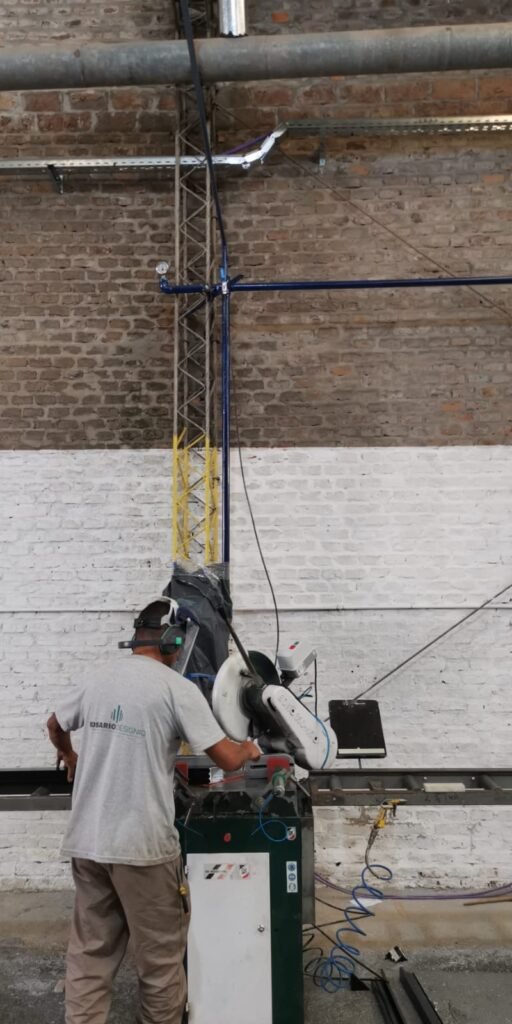 instalacion red aire en fabrica 3 Planta de tratamiento de agua y reparación de chiller