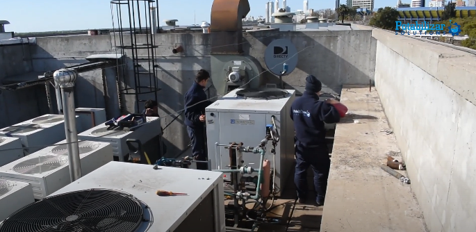 ACUARIO CLIMATIZACION 2 Planta de tratamiento de agua y reparación de chiller