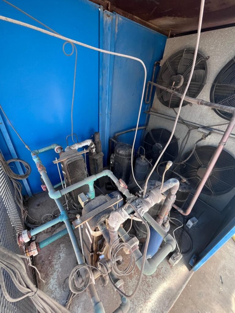 reparacion compresor chiller inundado planta inyeccion plastico 9 Planta de tratamiento de agua y reparación de chiller